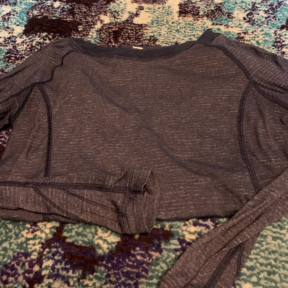 Lululemon Long Sleeve shirt Size 2
